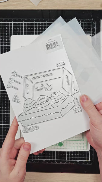 コレクション WaffleCampany Boxed Cupcakes Stencil – WaffleFlower.com